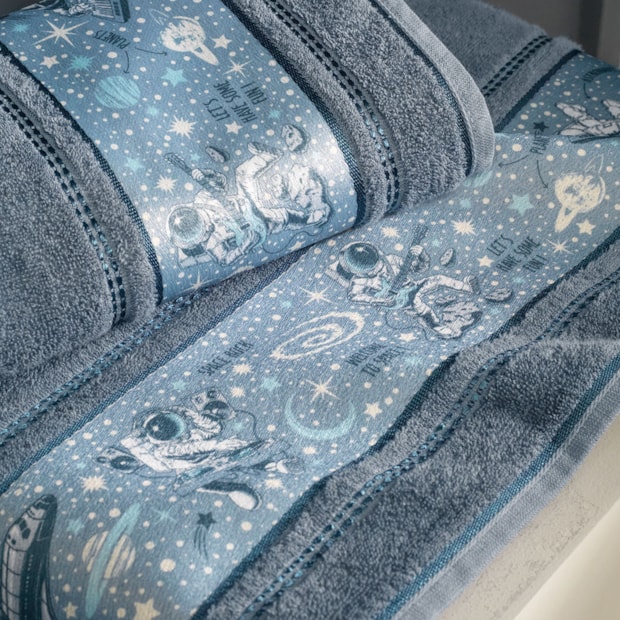 Toalha de Banho Infantil Karsten Espacial - Gramatura: 380g/m²