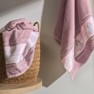 Toalha de Banho Infantil Karsten Princesinha - Gramatura: 380g/m²