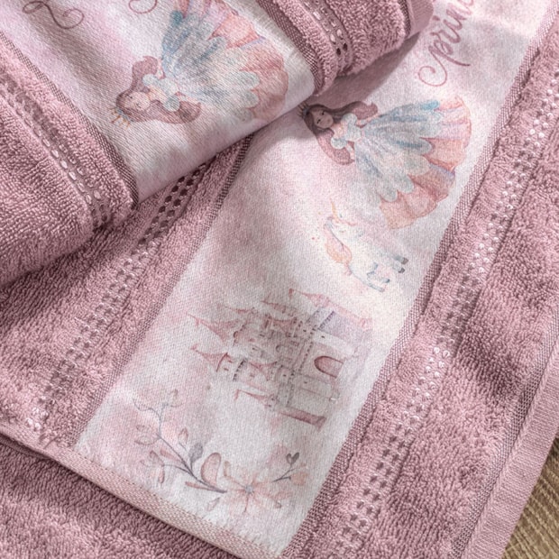 Toalha de Banho Infantil Karsten Princesinha - Gramatura: 380g/m²