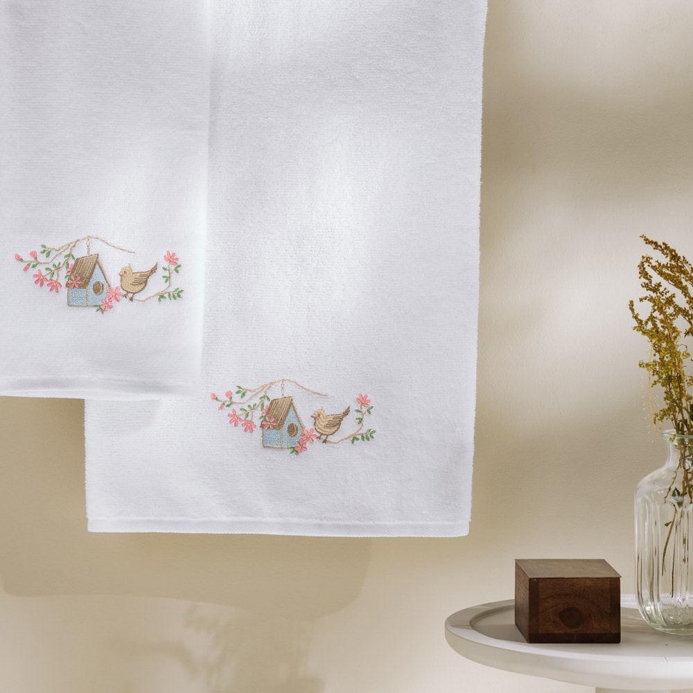 Toalha de Banho Infantil Trussardi Rifugio Bordada 100% Algodão - Gramatura: 440g/m²