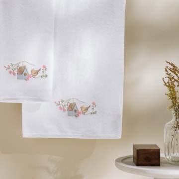 Toalha de Banho Infantil Trussardi Rifugio Bordada 100% Algodão - Gramatura: 440g/m²