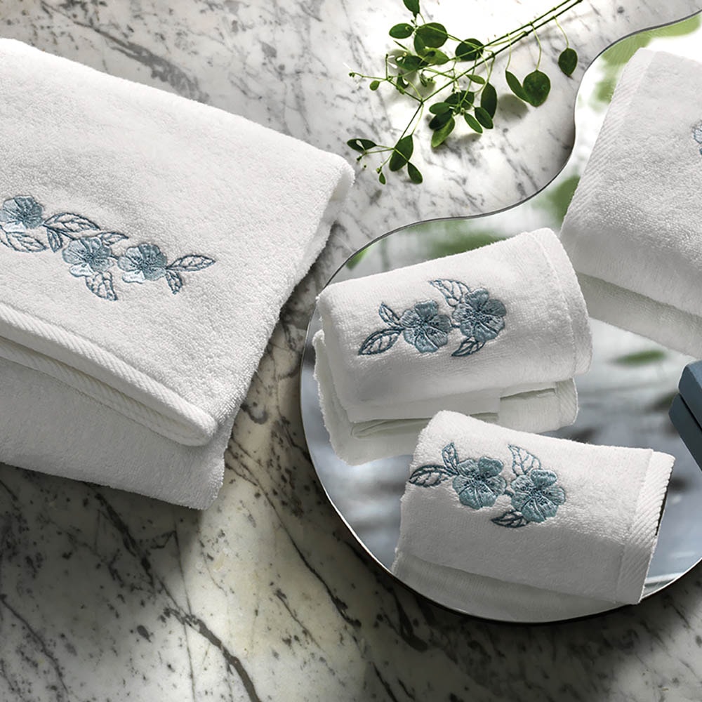 Toalha de Banho Karsten Betina Bordada 100% Algodão - Gramatura: 500 g/m²