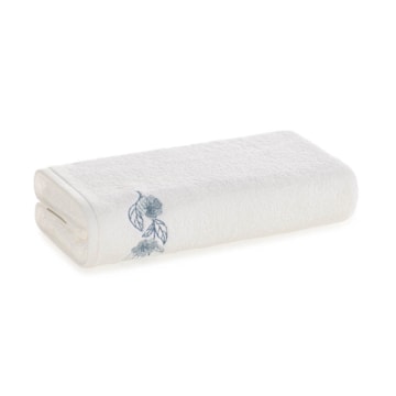 Toalha de Banho Karsten Betina Bordada 100% Algodão - Gramatura: 500 g/m²