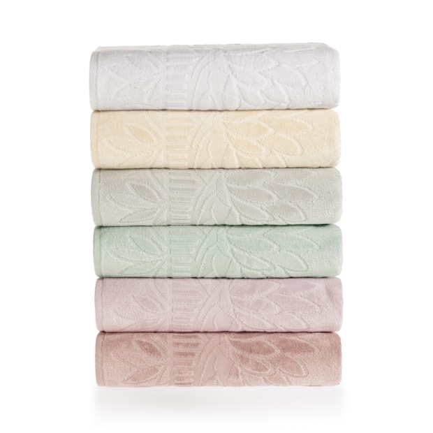 Toalha de Banho Karsten Lotus Jacquard Aveludada 100% Algodão - Gramatura: 440g/m²