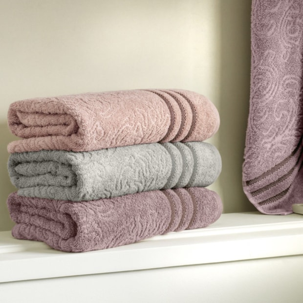 Toalha de Banho Karsten Orleans Fio Penteado Jacquard - Gramatura: 450g/m²