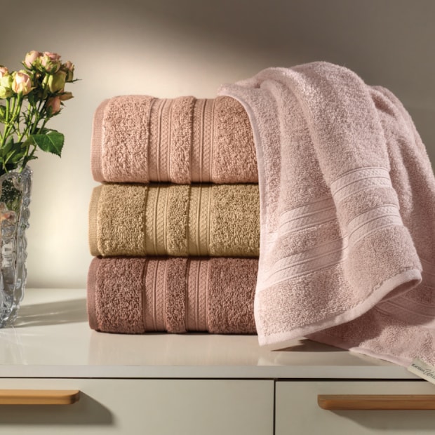 Toalha de Banho Karsten Unika Fio Penteado Max 100% Algodão - Gramatura: 500 g/m²