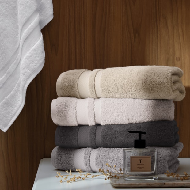 Toalha de Banho Trussardi Lorenzi 100% Algodão - Gramatura: 560g/m²
