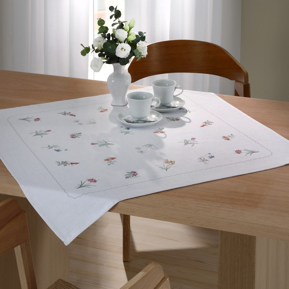 Toalha de Chá / Centro de Mesa Dohler Clean Diana 100% Algodão 78cm x 78cm