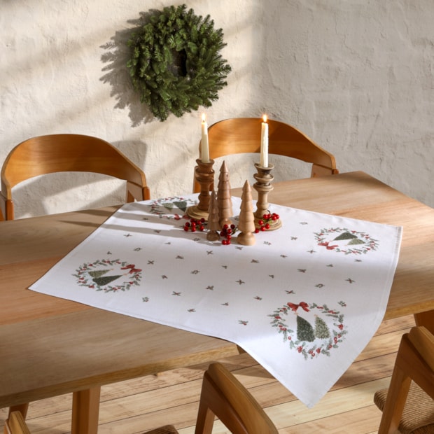 Toalha de Chá / Centro de Mesa Dohler Clean Estampado Digital Bosque de Natal 78cm x 78cm
