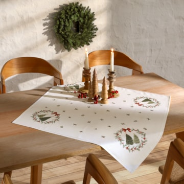 Toalha de Chá / Centro de Mesa Dohler Clean Estampado Digital Bosque de Natal 78cm x 78cm