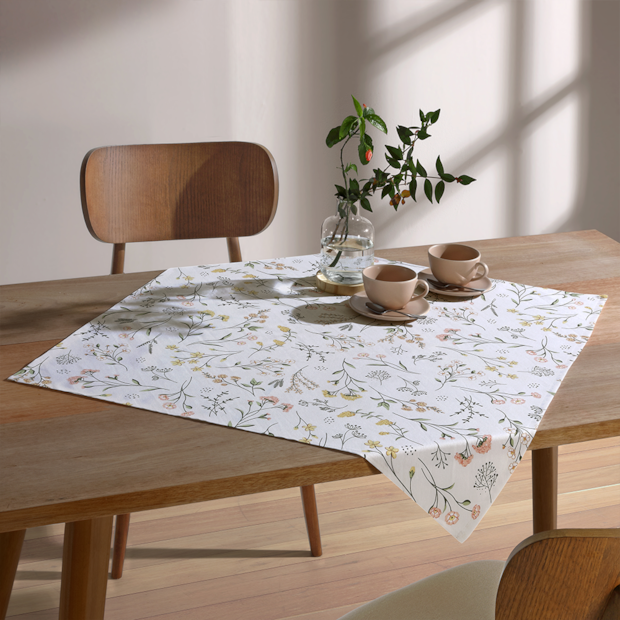 Toalha de Chá / Centro de Mesa Dohler Clean Florência 78cm x 78cm