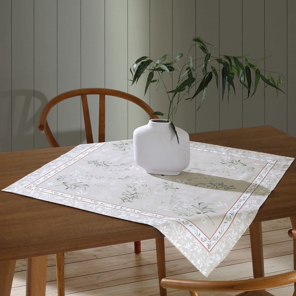 Toalha de Chá / Centro de Mesa Dohler Clean Renova Estampado Digital Adele 78cm x 78cm