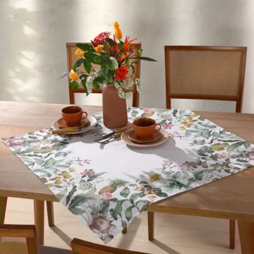 Toalha de Chá / Centro de Mesa Dohler Clean Renova Estampado Digital Verena 78cm x 78cm