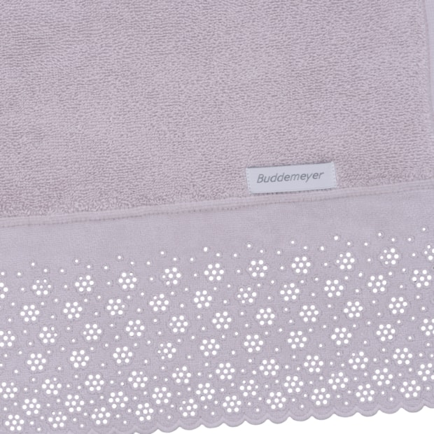 Toalha de Lavabo / Mão Buddemeyer Lovely 100% Algodão Fio Penteado c/ Renda Bordada - Gramatura: 450g/m²