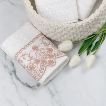 Toalha de Mão / Lavabo Trussardi Imperiale Bordada 100% Algodão - Gramatura: 540g/m² (1 peça)