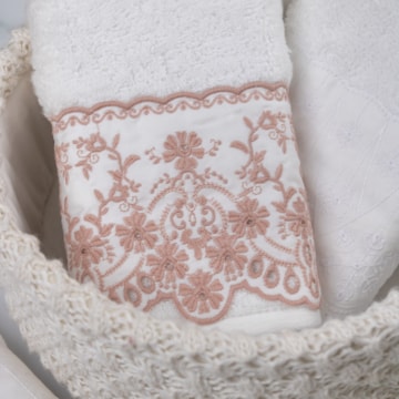 Toalha de Mão / Lavabo Trussardi Imperiale Bordada 100% Algodão - Gramatura: 540g/m² (1 peça)