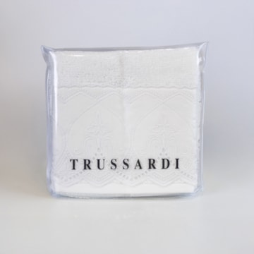 Toalha de Mão / Lavabo Trussardi Raffinato Bordada 100% Algodão Fio Penteado - Gramatura: 500g/m² (1 peça)