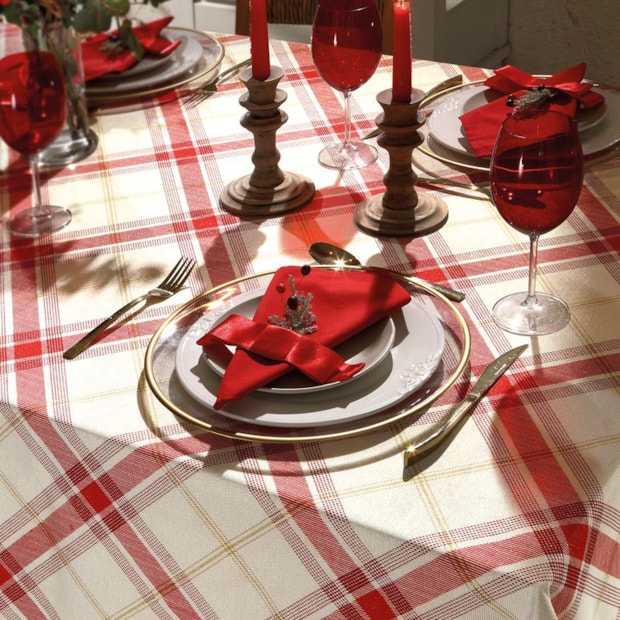 Toalha de Mesa Quadrada Dohler Celebra Natal Xadrez com Brilho 4 Lugares 1,60m x 1,60m