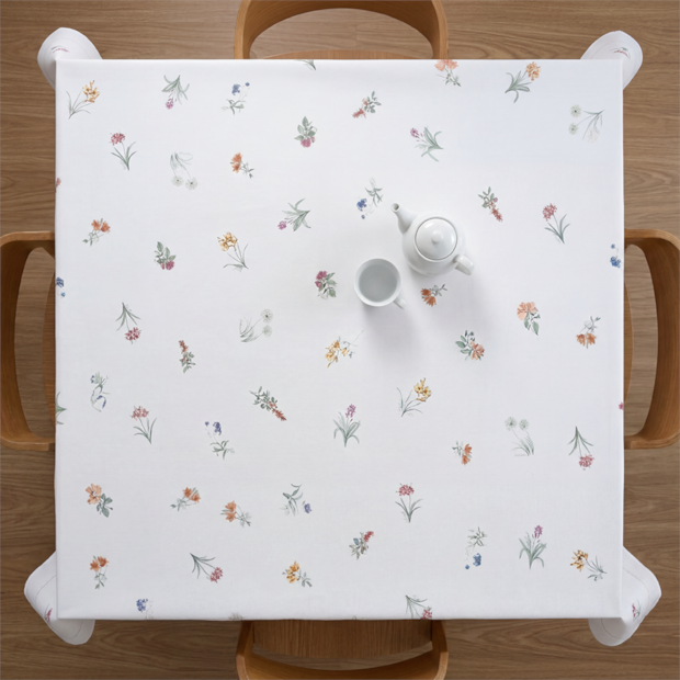 Toalha de Mesa Quadrada Dohler Clean Diana 4 Lugares 100% Algodão 1,60m x 1,60m