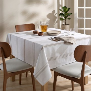 Toalha de Mesa Quadrada Dohler Clean Nina 4 Lugares 100% Algodão 1,60m x 1,60m
