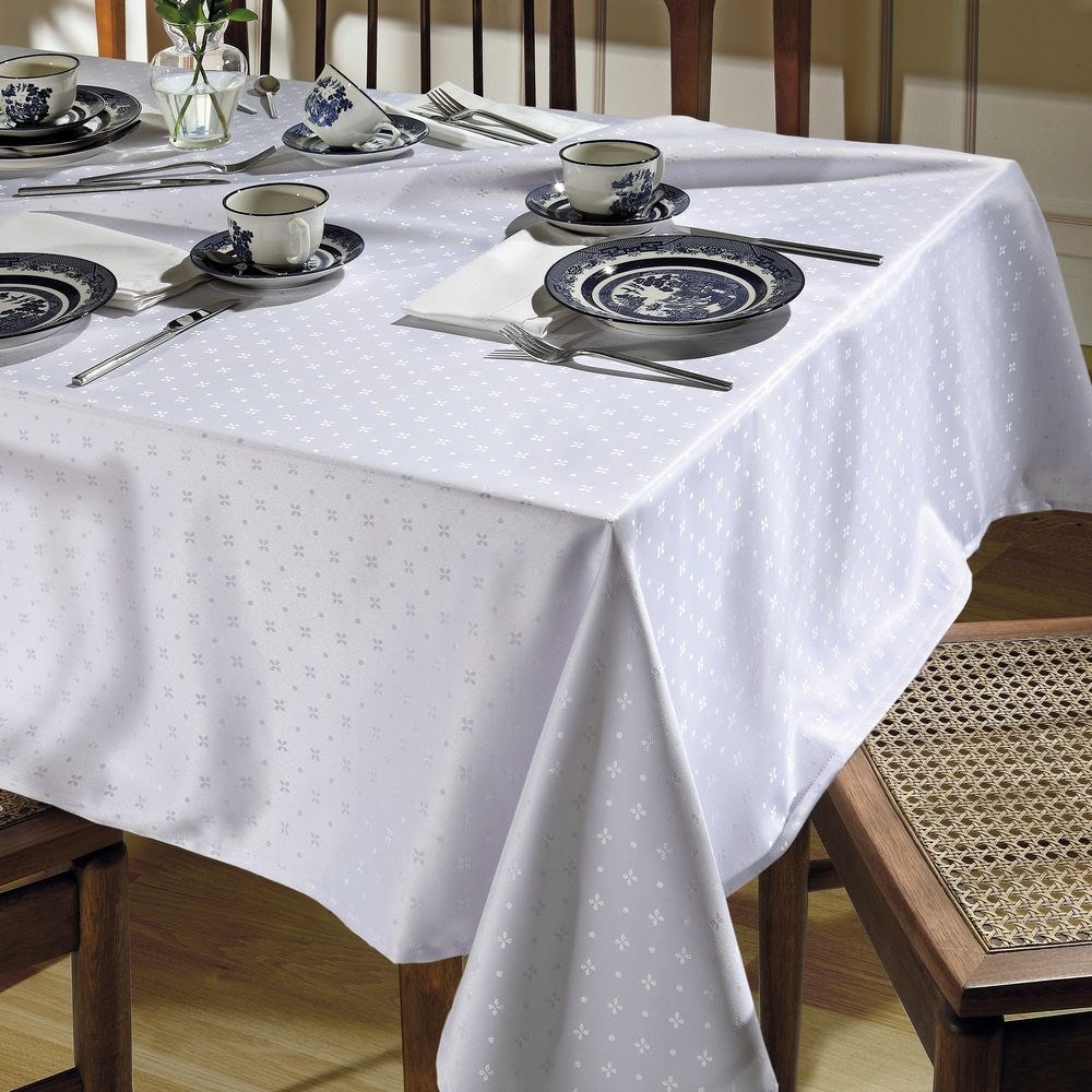 Toalha de Mesa Quadrada Dohler Jacquard Cindy 4 Lugares 1,40m x 1,40m