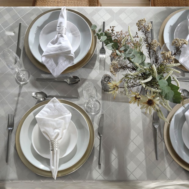 Toalha de Mesa Quadrada Dohler Requinte II TJ-4872 4 Lugares 1,60m X 1,60m