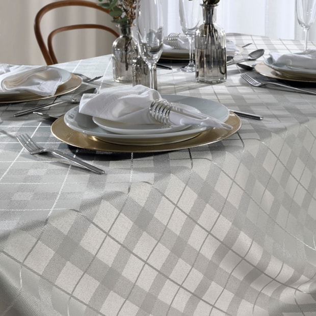 Toalha de Mesa Quadrada Dohler Requinte II TJ-4872 4 Lugares 1,60m X 1,60m