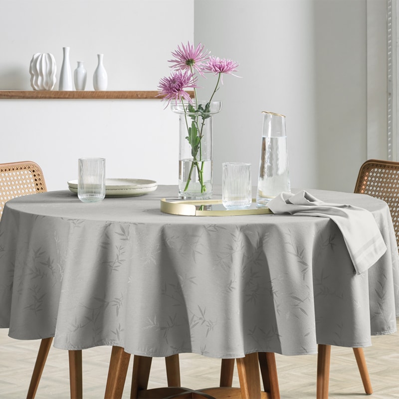 Toalha de Mesa Quadrada Karsten Celebra Veríssimo Easy Wash 8 Lugares