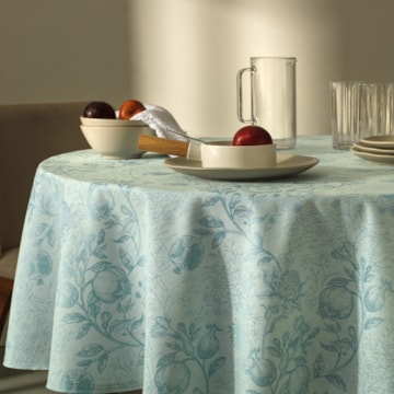 Toalha de Mesa Quadrada Karsten Jacquard Sempre Limpa Roman 8 Lugares 1,80m x 1,80m