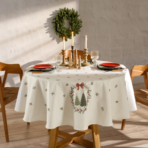 Toalha de Mesa Redonda Dohler Clean Estampado Digital Bosque de Natal 8 Lugares 1,80m