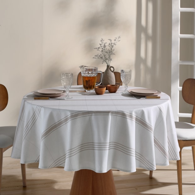 Toalha de Mesa Redonda Dohler Clean Nina 8 Lugares 100% Algodão 2,00m