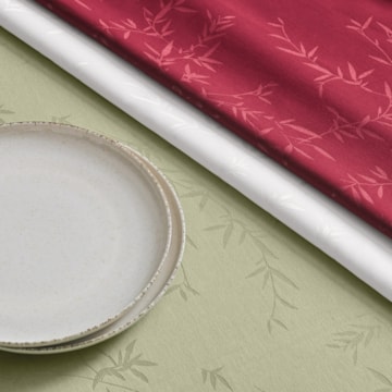 Toalha de Mesa Redonda Karsten Celebra Veríssimo Easy Wash 6 Lugares 1,78m