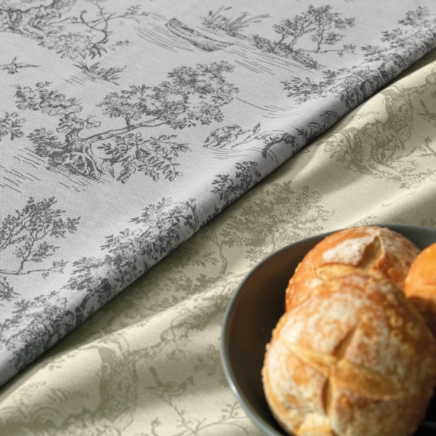 Toalha de Mesa Redonda Karsten Jacquard Sempre Limpa Grazia 6 Lugares 1,78m