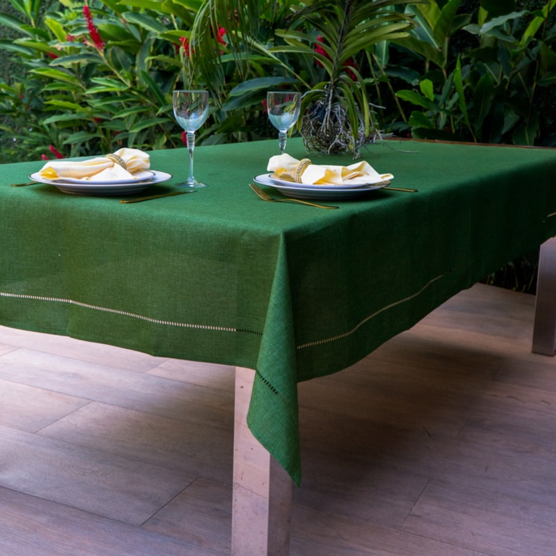 Toalha de Mesa Retangular Casa Argivai Glamour Verde Musgo 6 Lugares 1