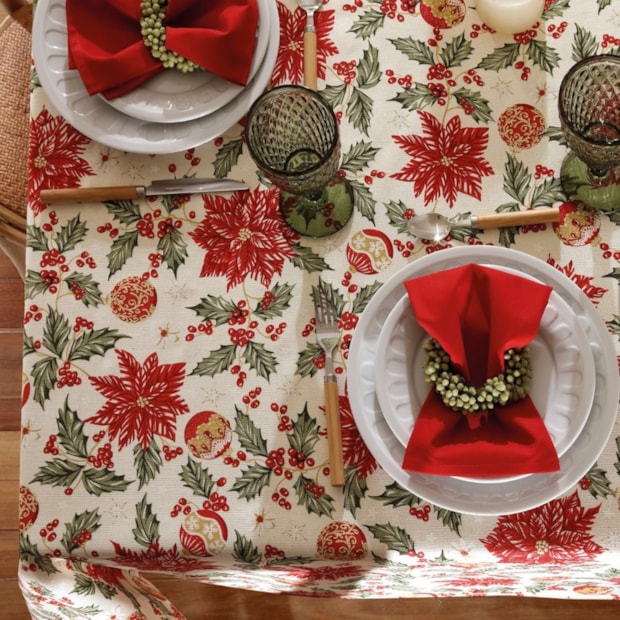Toalha de Mesa Retangular Dohler Celebra Flores de Natal com Efeito Brilho 8 Lugares 1,60m x 2,70m