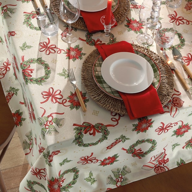 Toalha de Mesa Retangular Dohler Celebra Guirlandas de Natal com Efeito Brilho 8 Lugares 1,60m x 2,40m