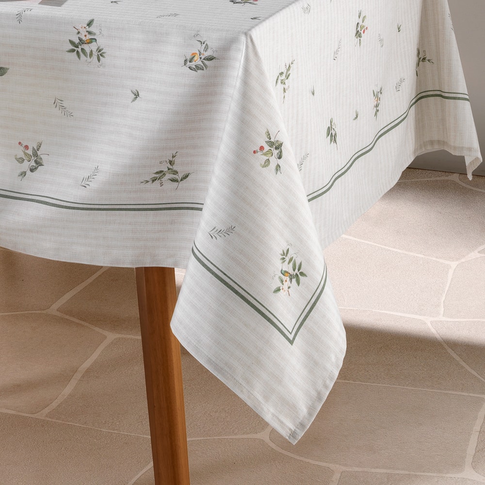 Toalha de Mesa Retangular Dohler Clean Amélia 6 Lugares 1,40m x 2,10m