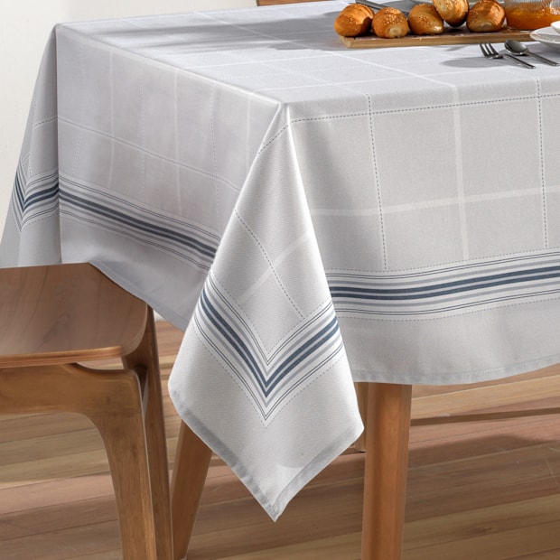 Toalha de Mesa Retangular Dohler Clean Ciel 8 Lugares 1,60m x 2,70m