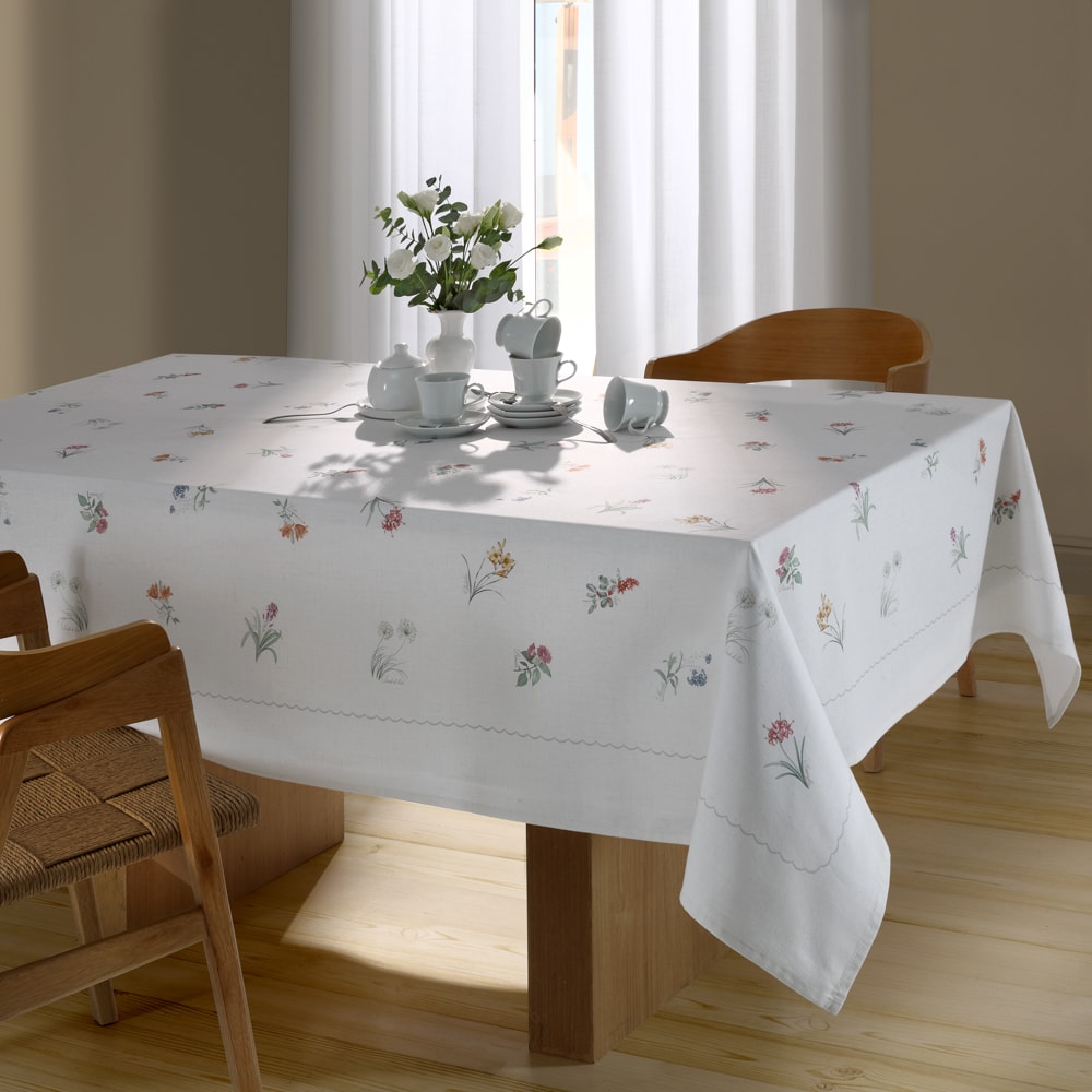 Toalha de Mesa Retangular Dohler Clean Diana 6 Lugares 100% Algodão 1,60m x 2,30m