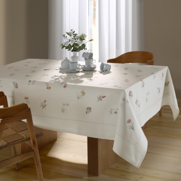 Toalha de Mesa Retangular Dohler Clean Diana 6 Lugares 100% Algodão 1,60m x 2,30m
