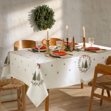 Toalha de Mesa Retangular Dohler Clean Estampado Digital Bosque de Natal 8 Lugares 1,60m x 2,70m
