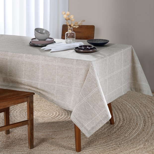 Toalha de Mesa Retangular Dohler Clean Linhares Yasmin c/ Linho 6 Lugares 1,60m x 2,20m
