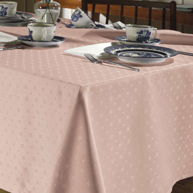 Toalha de Mesa Retangular Dohler Jacquard Cindy 8 Lugares 1,60m x 2,70m