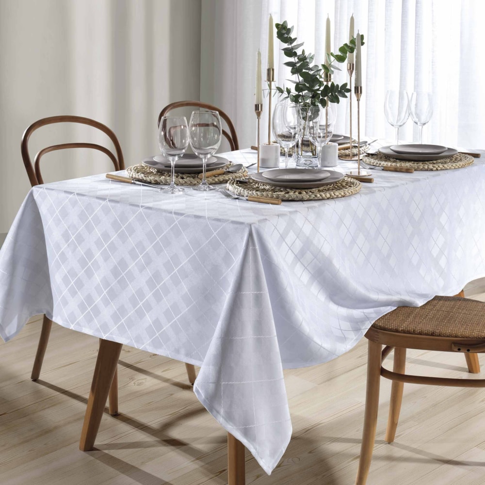Toalha de Mesa Retangular Dohler Requinte II TJ-4872 8 Lugares 1,60m X 2,70m