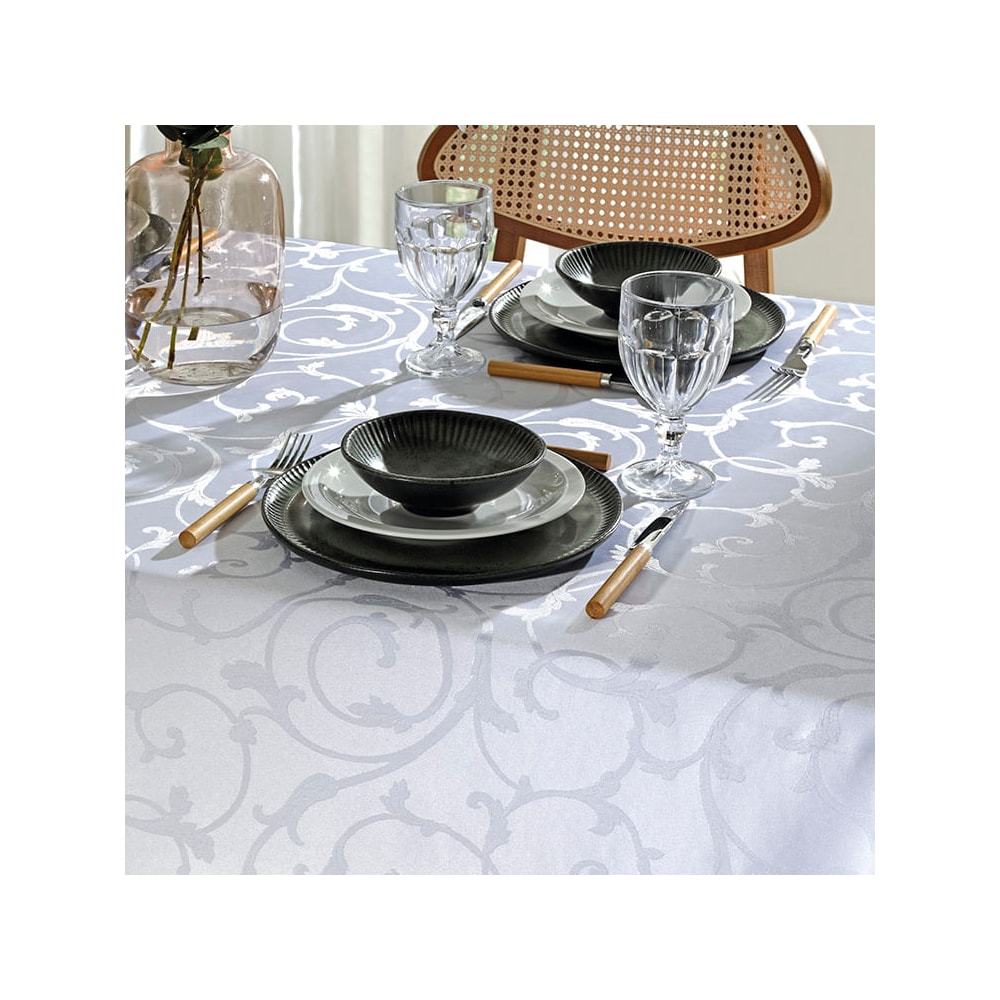 Toalha de Mesa Retangular Dohler Requinte II TJ-6205 6 Lugares 1,40m x 2,10m