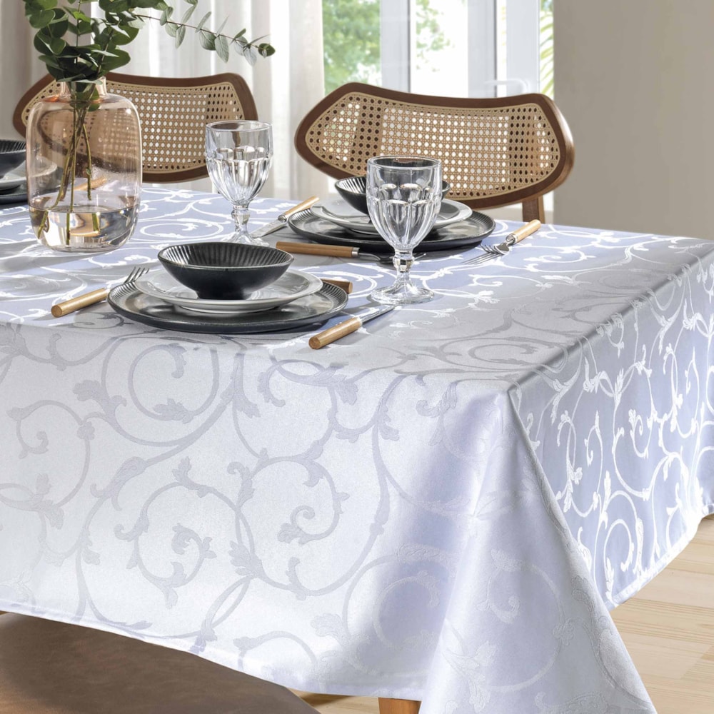 Toalha de Mesa Retangular Dohler Requinte II TJ-6205 8 Lugares 1,60m X 2,70m