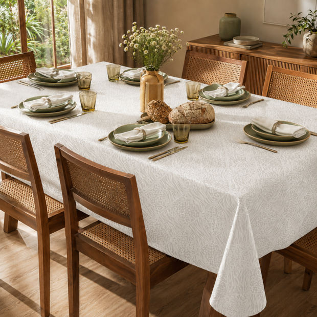 Toalha de Mesa Retangular Karsten Celebra Savana Lava Fácil 8 Lugares 1,80m x 2,70m