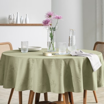 Toalha de Mesa Retangular Karsten Celebra Veríssimo Easy Wash 8 Lugares 1,80m x 2,70m