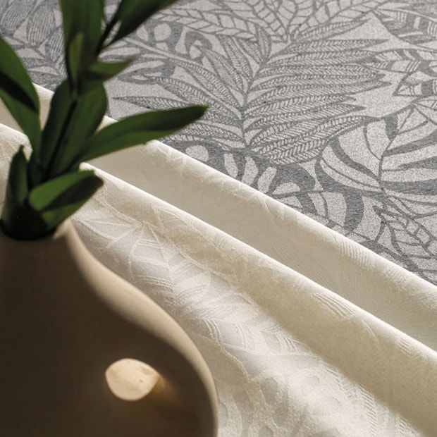 Toalha de Mesa Retangular Karsten Jacquard Essencia 6 Lugares 1,40m x 2,10m