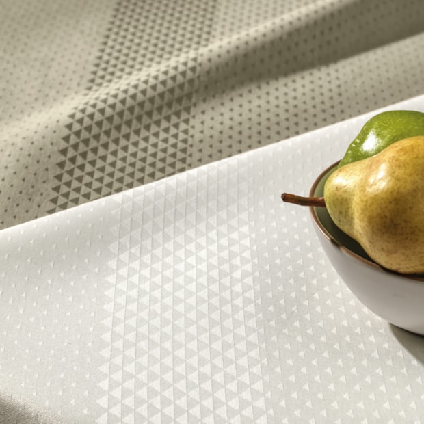 Toalha de Mesa Retangular Karsten Jacquard Sempre Limpa Oslo 6 Lugares 1,60m x 2,20m